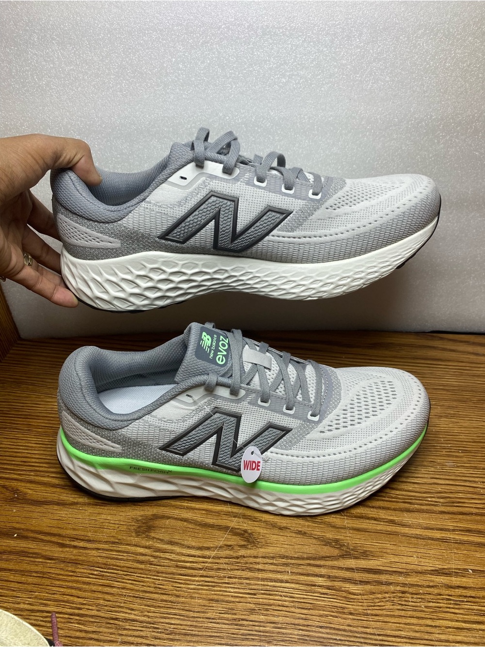 New Balance Fresh Foam X EVOZ v4 Men’s Size 10.5 Wide Gray Green Running Shoes